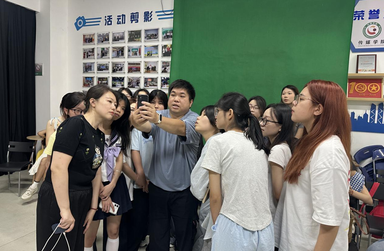 【职业教育活动周】传播与策划专业邀请企业导师到校开展文旅直播活动